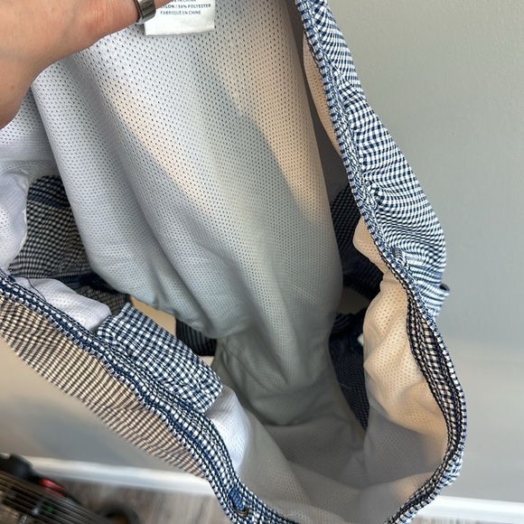 Vineyard Vines Whale Logo Blue and White Gingham Swim Trunks Size L - Picture 16 of 16